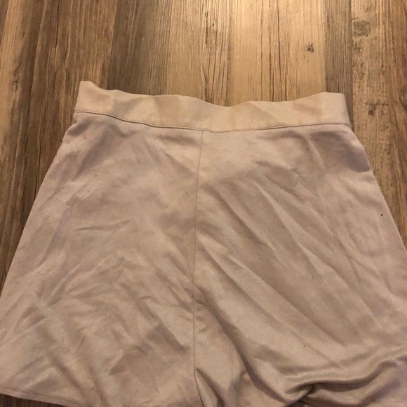 Misguided Shorts - Picture 2 of 3